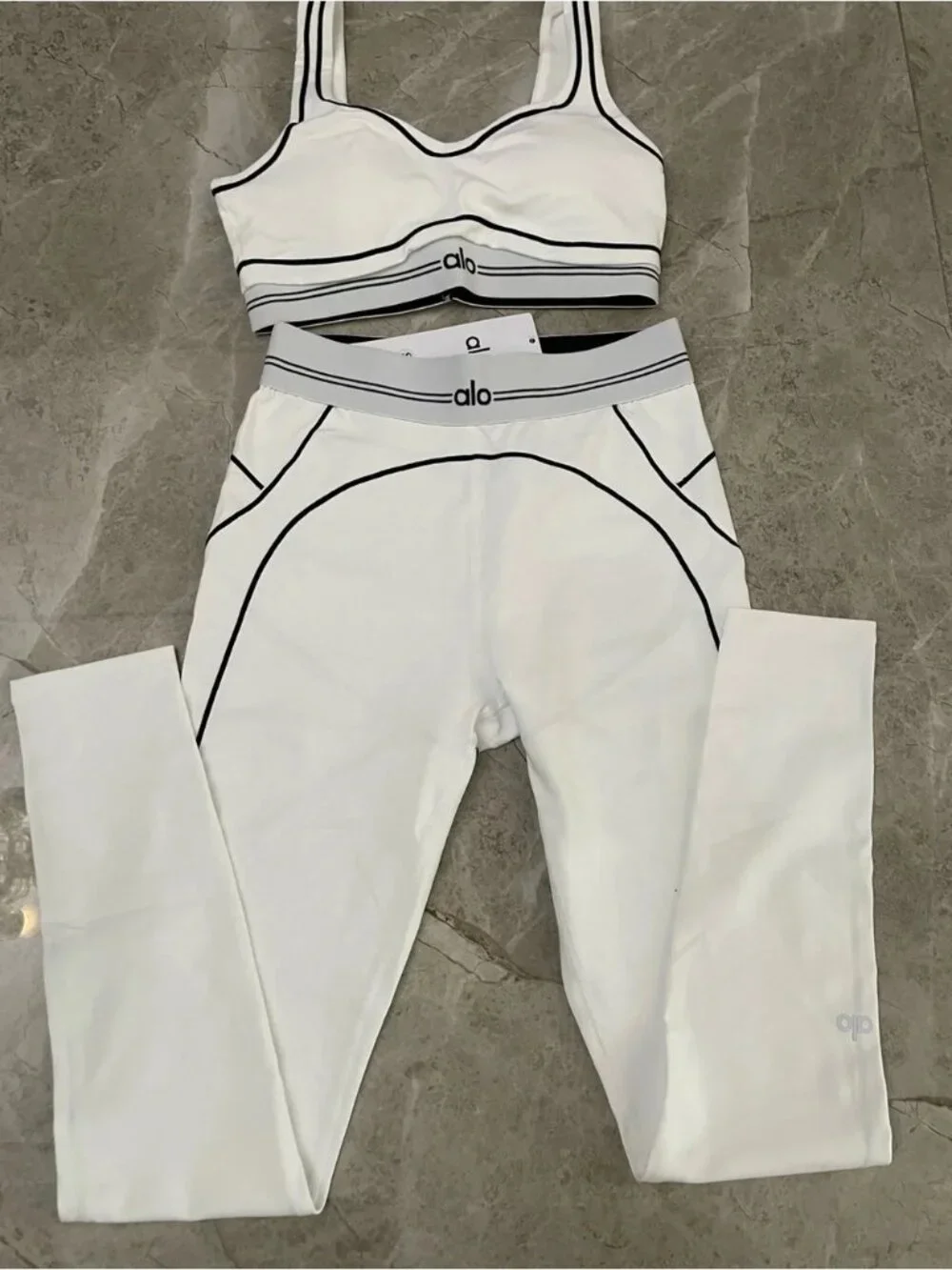 ALO Yoga White Leggings with Black Contrast Trim